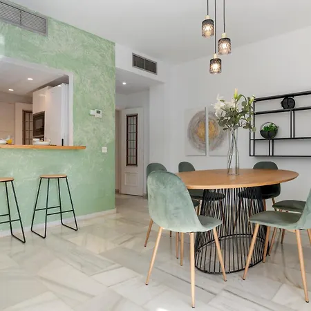 2 Bdr Next To The In Puerto Banus Apartamento Marbella