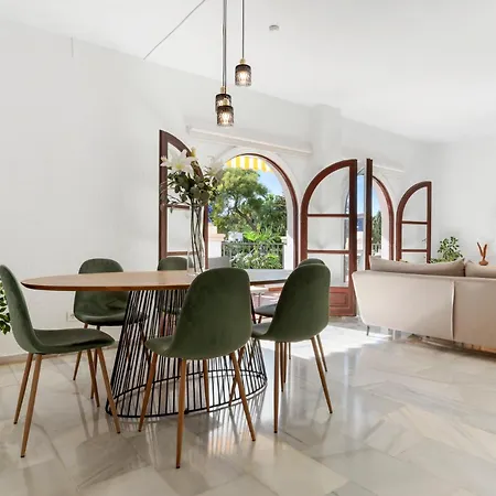 2 Bdr Next To The In Puerto Banus Apartamento