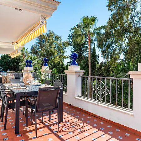 Apartamento 2 Bdr Next To The In Puerto Banus